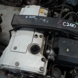 Mercedes engine c200